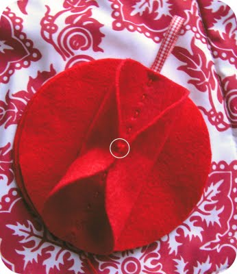 Felt Ornament 3.jpg